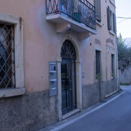 Guesthost - La Casa Di Malu Negrar
