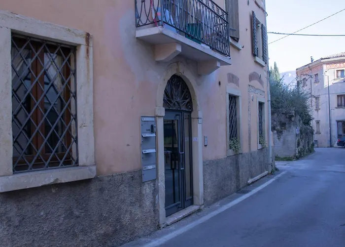 Guesthost - La Casa Di Malu Negrar